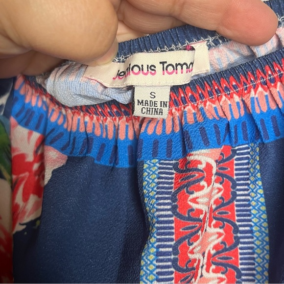 Jealous Tomato Small Women's Off Shoulder Boho Bell Sleeve Top Blue Floral EUC - Picture 5 of 8